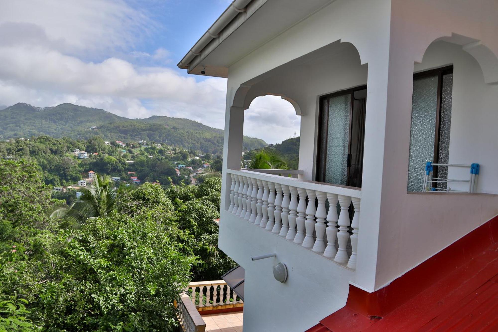 Mountain Anse Etoile